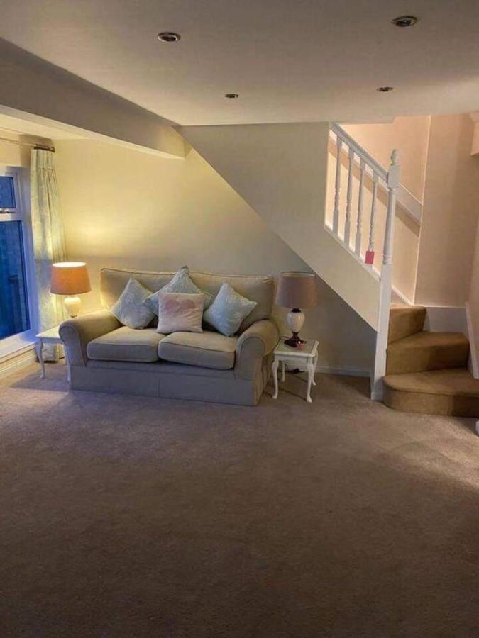 Lovely 1-Bed House In Stirling Luaran gambar